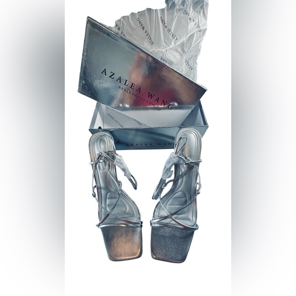 Azalea Wang Kaylin Sandal - Silver - NIB - Size 9 - Picture 4 of 8